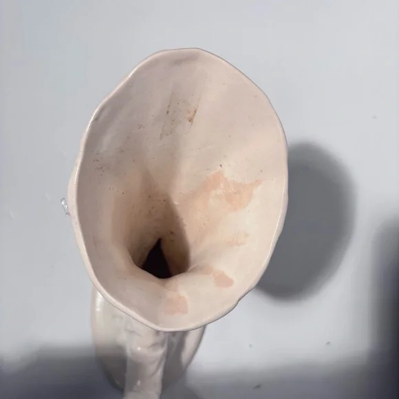 Vintage Red Wing  Pottery White Cornucopia Vase #413 - Picture 3 of 5